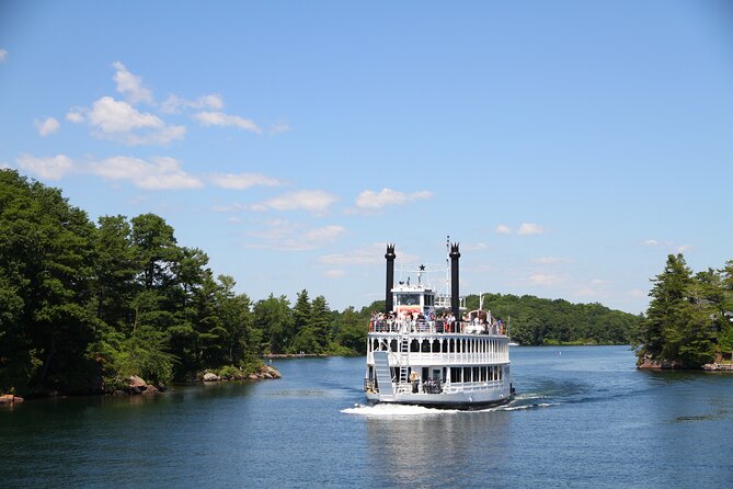 Heart of the 1000 Islands Sightseeing Cruise - The Admiralty group route: Napoleon’s Hat and the channels
