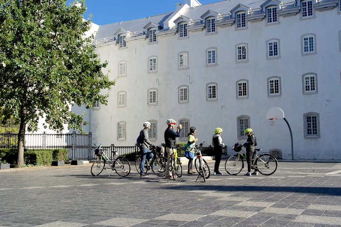 Heritage Upper Town E-Bike Tour - Parliament of Quebec and Fontaine de Tourny photo moments