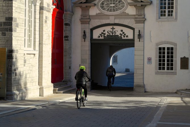 Heritage Upper Town E-Bike Tour - Plains of Abraham ride-through and Jeanne d’Arc Garden break
