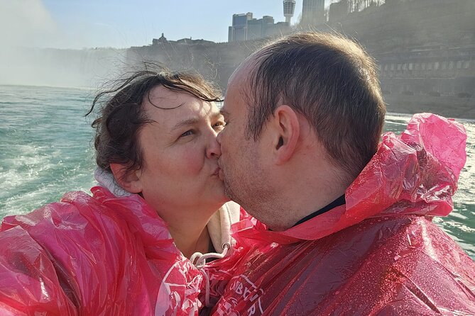 Hornblower Boat and Walking Tour of Niagara Falls - Should you book this tour?