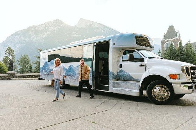 Icefields Parkway Discovery from Calgary, end Jasper - Crowfoot Glacier and the Icefields Parkway Scenic Drive Rhythm