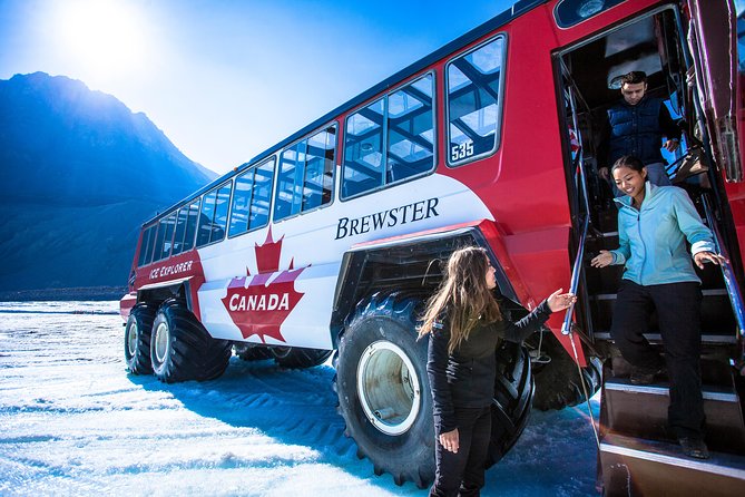 Icefields Parkway Discovery from Calgary, end Jasper - Columbia Icefield Skywalk: What the 30 Minutes Actually Feels Like