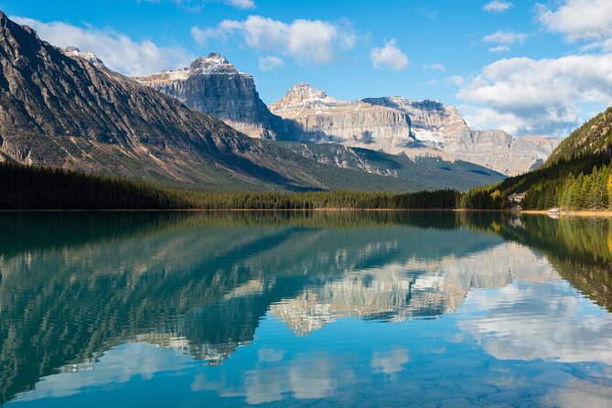 Icefields Parkway Self-Guided Driving Audio Tour - Columbia Icefield area: Skywalk, Athabasca Glacier hikes, and the glacier hazards explained