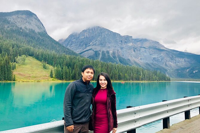 Icefields Pkwy: Lake Louise | Bow | Peyto|Glacier - PRIVATE TOUR - Your driver matters: prompt, practical, and photo-friendly
