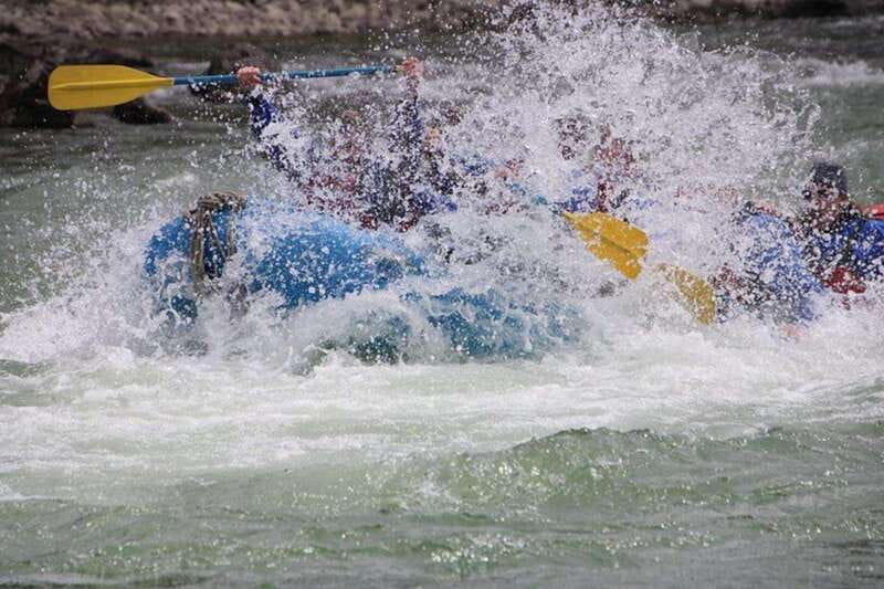 Jasper: Athabasca River Mile 5 Whitewater Rafting Tour - Gear up with the guide: what to expect before your first paddle