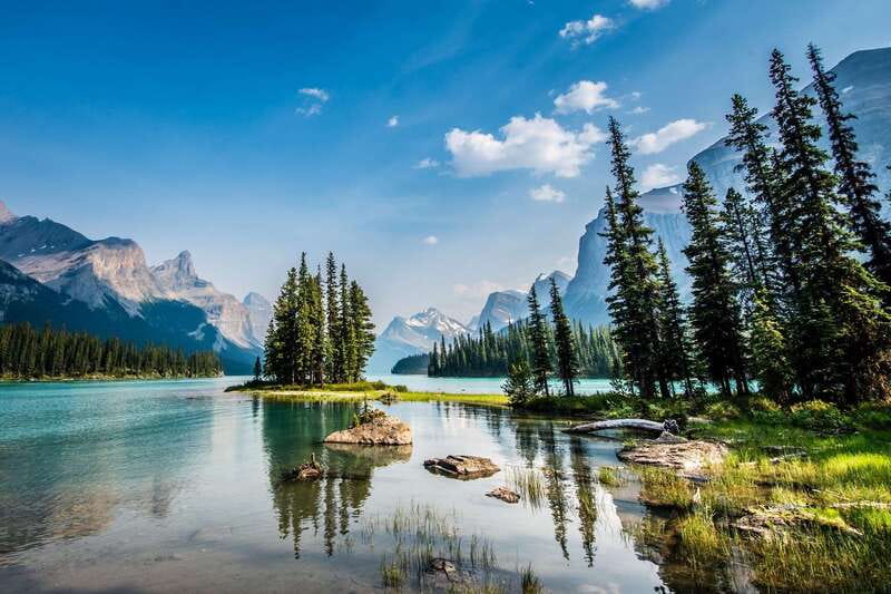 Jasper: Maligne Valley Wildlife & Spirit Island Cruise - Key Things That Make This Tour Work