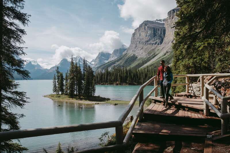 Jasper National Park: Maligne Lake Cruise With Guide - Why Maligne Lake feels like a Jasper highlight