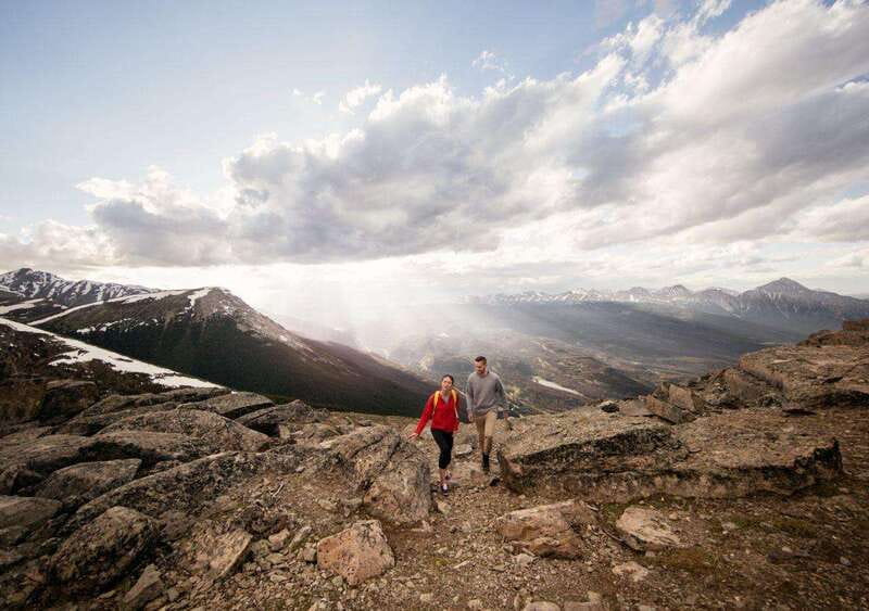 Jasper SkyTram Roundtrip Flight Ticket - From the lower station to 2,263 meters: tickets and the ride itself