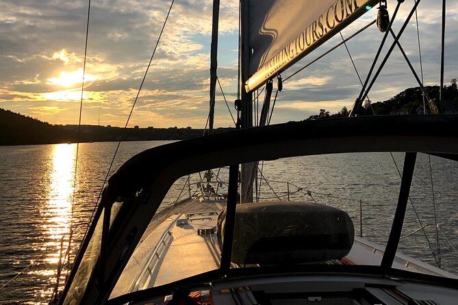 JFarwell Moonlight Yacht Cruise from Halifax Waterfront - What you are actually doing during the cruise