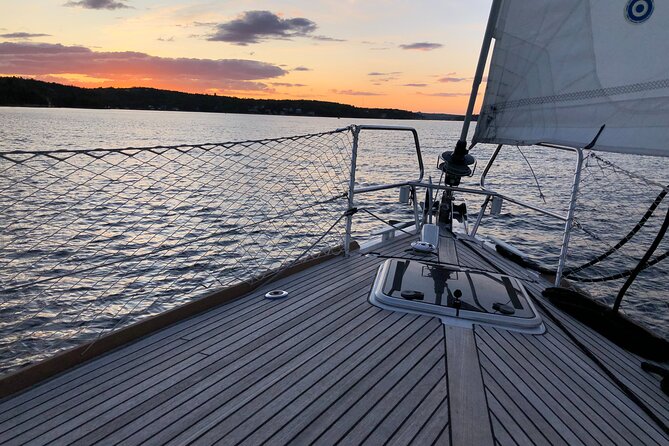 JFarwell Sunset Wine and Cheese Yacht Sailing - Who should book this sunset wine and cheese cruise