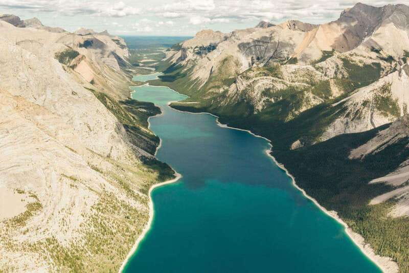 Kananaskis: 30-Minute Heli Tour of Minnewanka Lake and Banff - Past Townsend and the Ghost peak area: stacking viewpoints fast