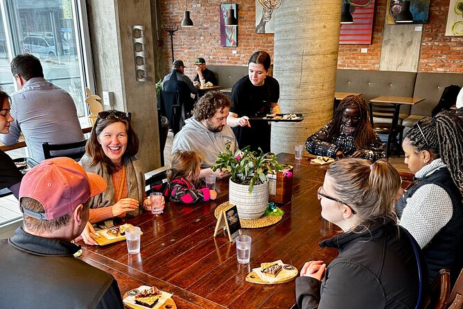 Kelowna: #1 Rated Walking Food Tour with 7 Tastings and 4 Drinks - Waterfront Park and Stuart Park: the city’s story on a lake-walk route