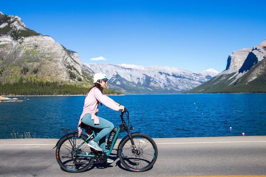 Kelowna: E-Bike Rental with In-App Navigation Guide - The included gear gives you options, not just protection