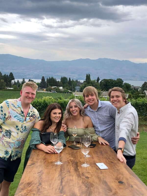 Kelowna: East Kelowna Full Day Guided Wine Tour - How pickup and timing keep the day from feeling rushed