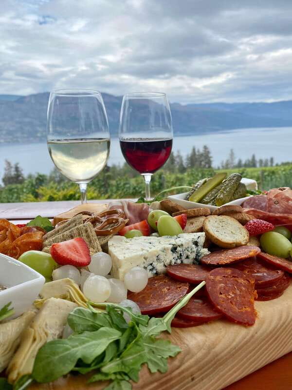 Kelowna: Lake Country Full Day Guided Wine Tour - Key things that make this tour worth your time