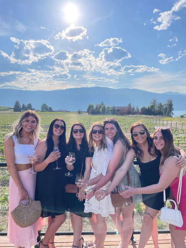 Kelowna: Sunset Sip Wine Tour - Kelowna at golden hour, planned for a relaxed 5 hours