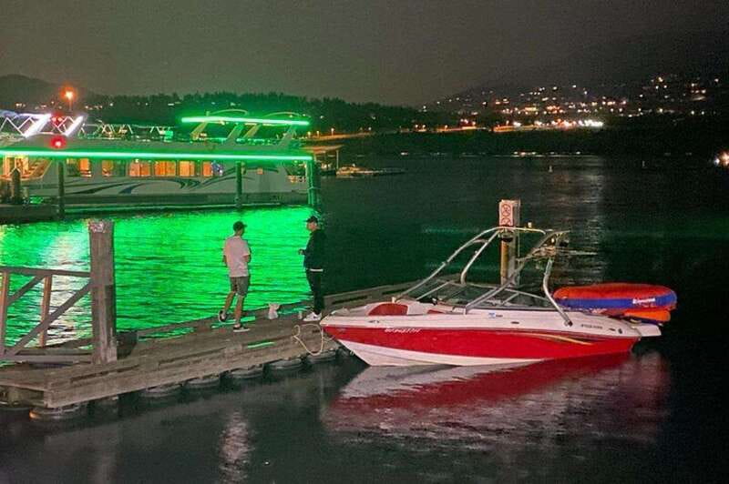 Kelowna: Tiki Party Yacht Rental - A Tiki Party Yacht in Kelowna for 2 to 4 Hours