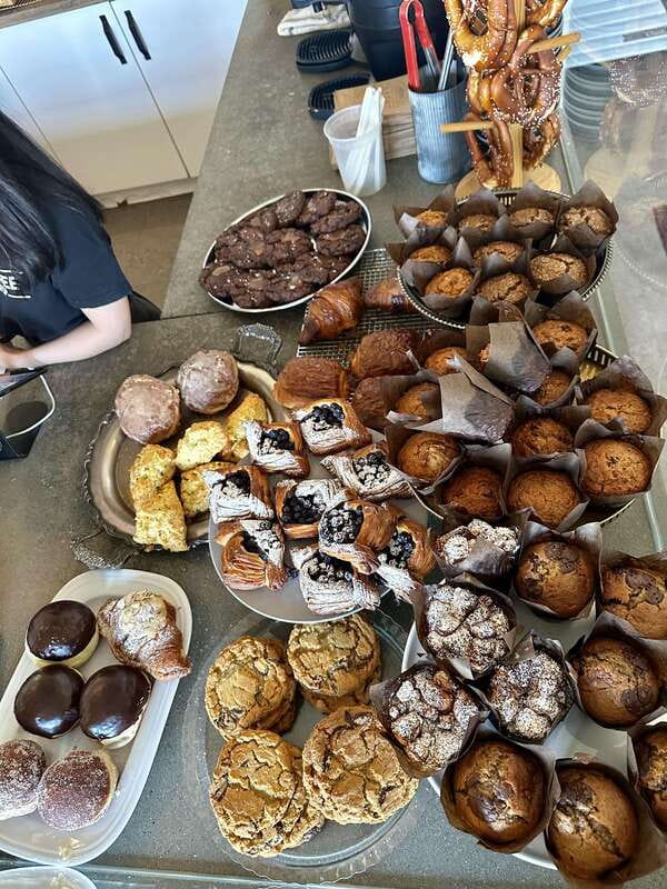 Kelowna: Walking Food Tour with 7 Tastings and 4 Drinks - Value check: is $89 worth it for a 3-hour walk?