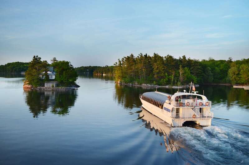 Kingston: Lunch Cruise of Thousand Islands - Getting the Best Views: Where to Look and When