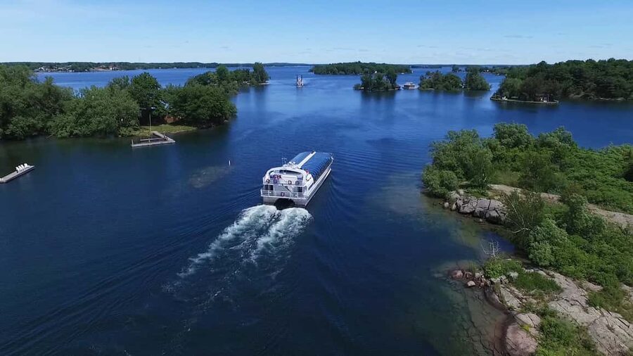 Kingston: Lunch Cruise of Thousand Islands - The Onboard Lunch: What You Typically Get, and What Can Vary
