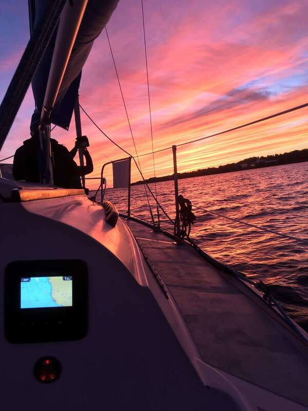 Kingston: Skippered Sailing Charter - Safety and Lifejackets: Comfort Starts Before the Rope Drops