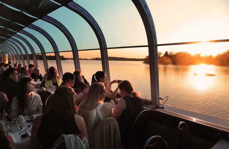 Kingston: Sunset Dinner Cruise - Bar Prices, Extra Menu Costs, and Staying on Budget