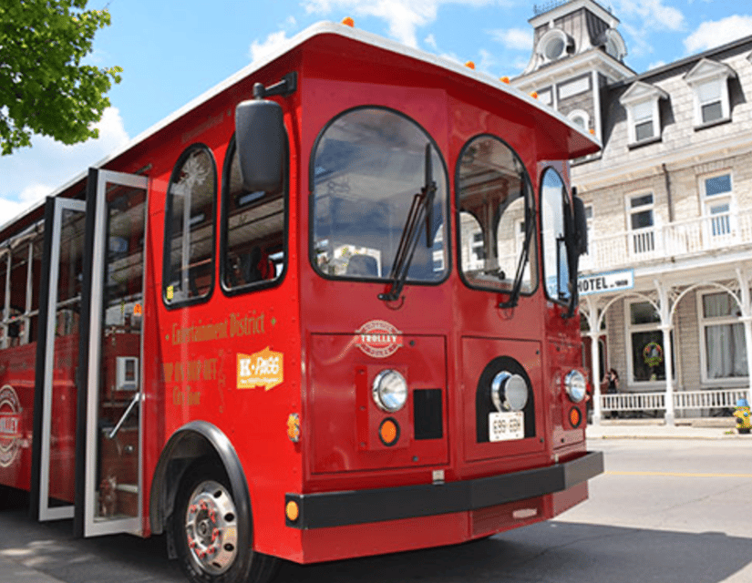 Kingston: Trolley City Tour - The guide factor: Richard’s narration and the value of stops for questions