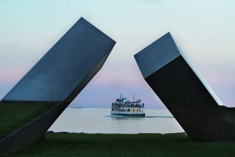 Kingston: Waterfront Discovery Cruise - Meeting at 1 Brock Street, exchanging your voucher, and planning parking