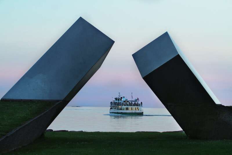 Kingston: Waterfront Discovery Cruise - Royal Military College, Fort Henry, and the defense story you catch on the water
