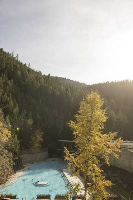 Kootenay: From Icy Mountain Rivers to Steamy Hot Springs - Kootenay Valley Viewpoint: Mitchell and Vermillion panoramas over the Kootenay River
