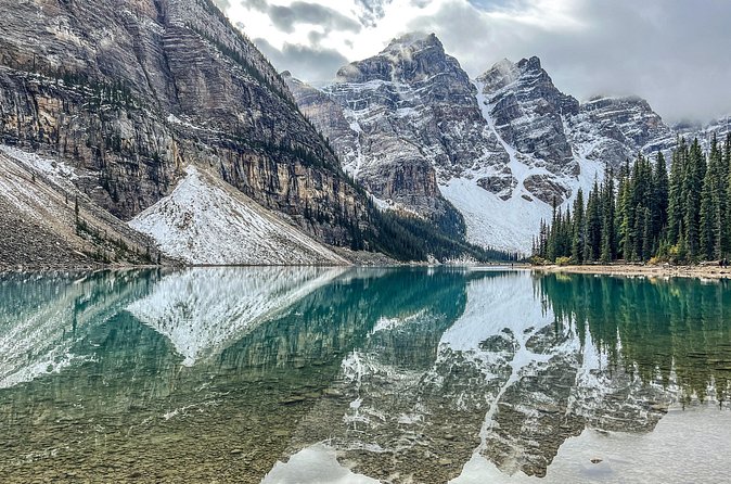 Lake Louise and Moraine Lake Small Group Half Day Tour - Moraine Lake: short walk, tight season window, big payoff