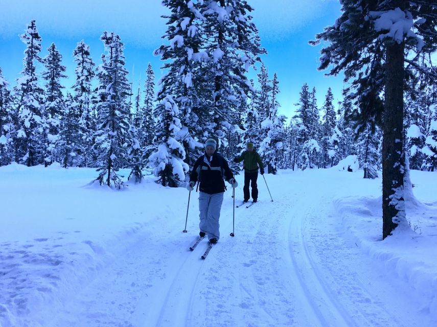 Lake Louise: Cross Country Skiing Lesson with Tour - Meeting by Lake Louise washrooms, then getting your boots and brain ready