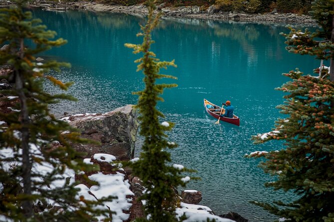 Lake Louise & Lake Moraine Tour - Morant’s Curve and the return drive: a bonus sight with a flexible schedule