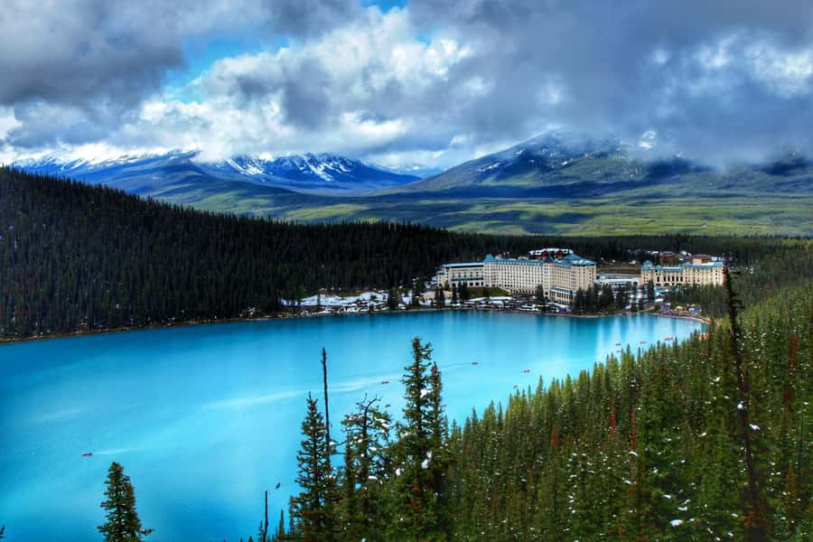 Lake Louise,Moraine,Emerald Lake,Johnston Canyon & BanffTour - Key highlights worth getting excited about