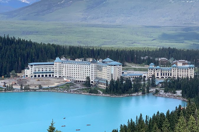 Lake Louise Moraine Lake Banff Gondola Cave Basin Bow Falls - Lake Louise: when the turquoise water becomes the main character