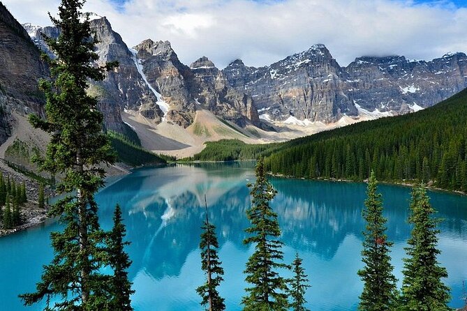 Lake Louise Moraine Lake Day Trip from Banff Calgary Canmore - Why this Banff and Yoho loop makes sense