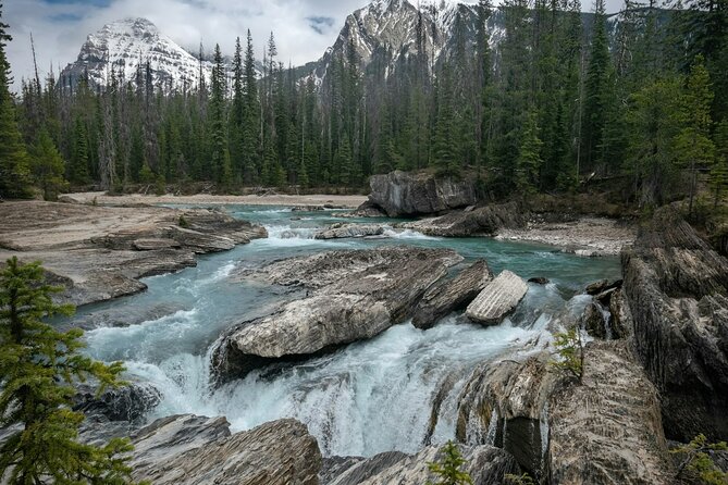 Lake Louise Moraine Lake Emerald Lake Yoho Banff National Park - Banff Avenue and Bow Falls: where the tour turns social