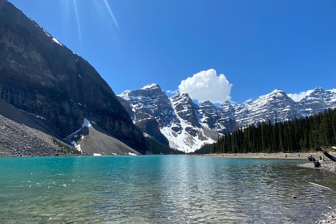 Lake Louise, Moraine Lake, Peyto Lake, Crowfoot, Johnston Canyon - Moraine Lake in summer, and what to expect when it’s included