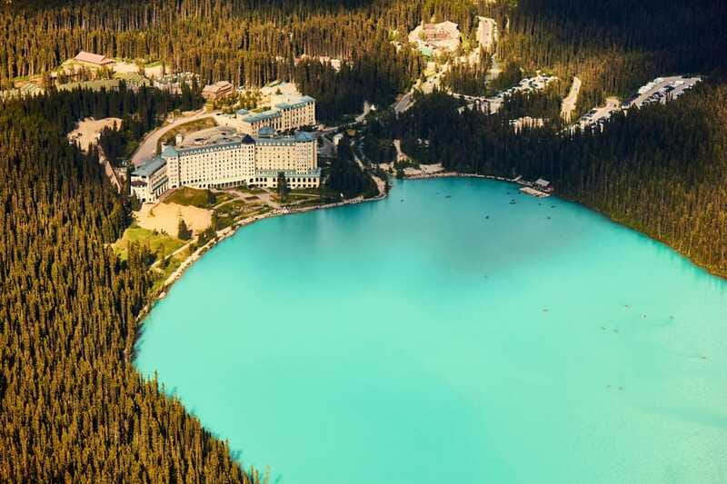 Lake Louise, Moraine Lake, tour from Canmore/Banff - Moraine Lake in the Valley of the Ten Peaks: why the timing matters