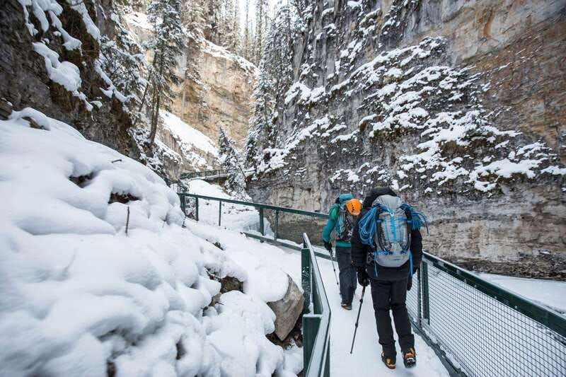 Lake Louise, Peyto Lake, Johnston Canyon & Icefields Parkway - Johnston Canyon Ice Walk: the walk you will remember