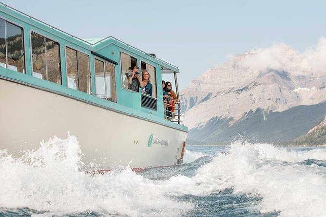 Lake Minnewanka Cruise - Wildlife spotting: what to watch for without going on a safari hunt