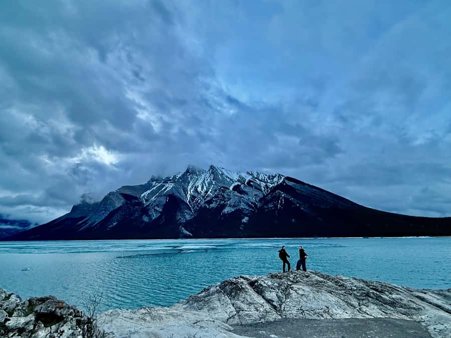 Lake Moraine Lake Louise Johnston Canyon Banff Town Day Tour - What to Bring (and What to Skip) for a Smooth Day