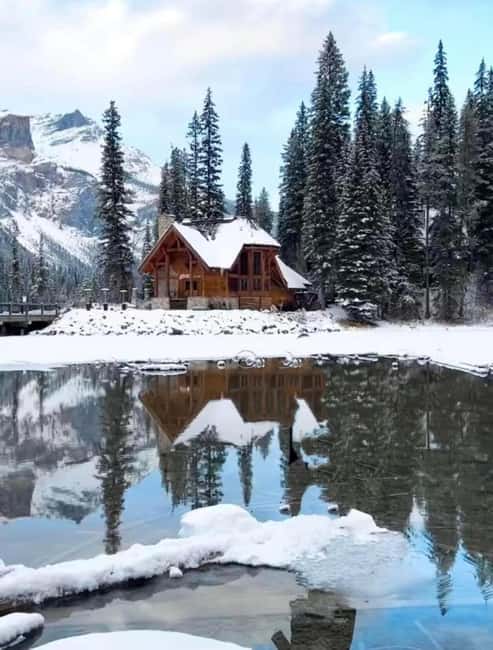 Louise Louise, Banff Gondola, Minnewanka & Emerald Lakes - Lake Louise: the turquoise icon, with winter attitude