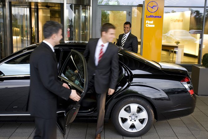 Low Cost :- Hire Full or Half Day Executive Luxury Car Services in Toronto - Luggage, Oversize Items, and Waiting Time: Small Rules, Big Impact