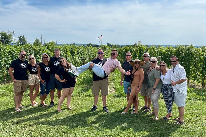 Lunch in the Vineyard: A Scenic Niagara Wine Tour Experience - A half-day winery loop from Niagara Falls and Niagara-on-the-Lake
