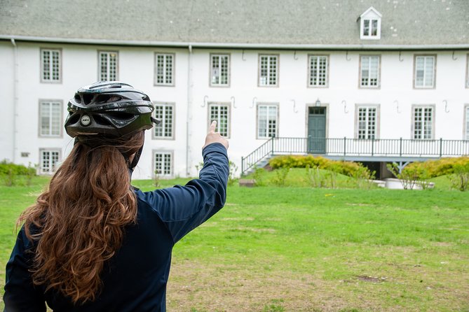 Magnificent Montmorency Falls E-Bike Tour - Getting started at Cyclo Services: bike fit, helmets, and a calm start
