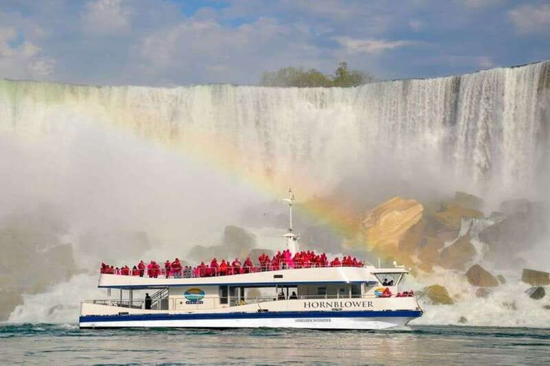 Mississauga: Niagara Falls Day Tours with Boat and Lunch - Niagara Parkway Stops: Floral Clock to Queenston Heights
