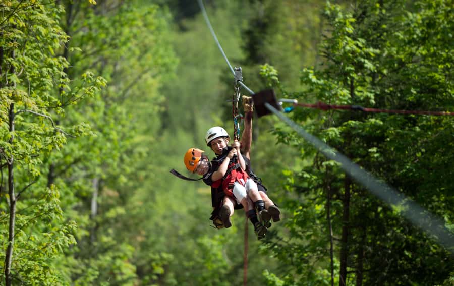 Mont-Catherine: Ziplines & Hike - Key things that make this zipline tour work in winter