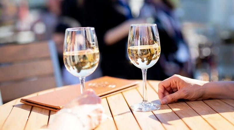 Montréal: 3 or 5-Course Dinner Cruise with DJ & Dancing - The 3-course or 5-course bistronomic dinner you’ll actually feel