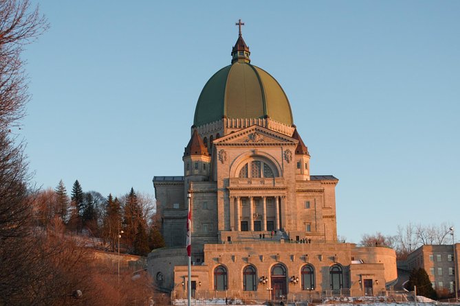 Montreal at Night Tour - Mount Royal Viewpoint: The Stop That Changes the Whole Tour